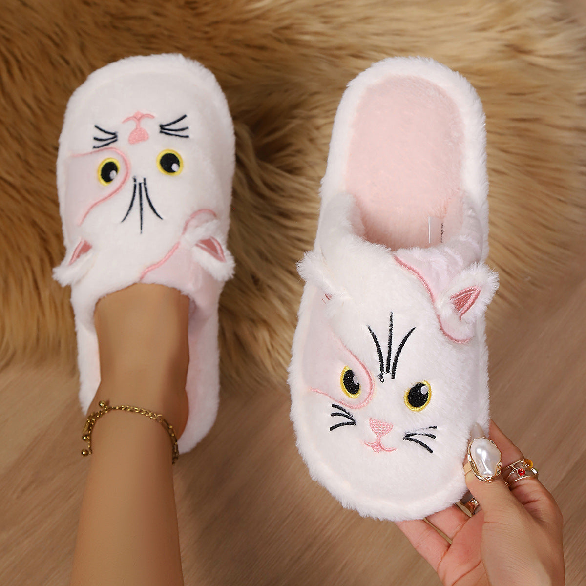 Women's Cotton Slippers Minimalist Design Winter Cartoon Pattern