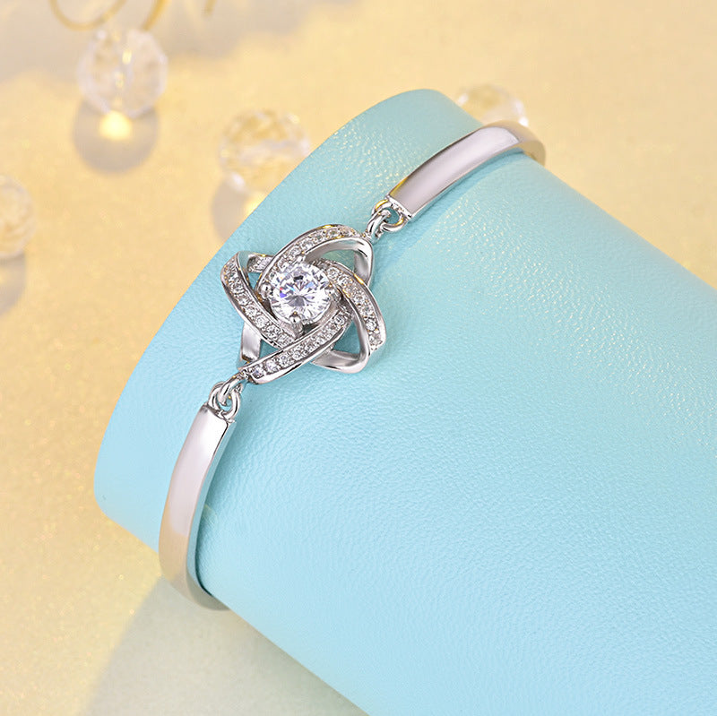 S925 Sterling Silver Four-Leaf Clover Bracelet – Simple & Elegant Lucky Charm Jewelry