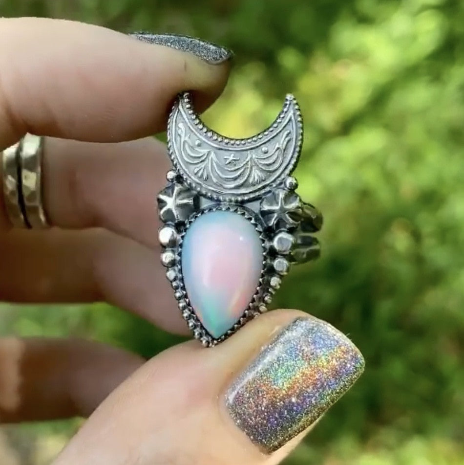 Vintage Geometric Moon Ring – Hip Hop Skull Wedding & Engagement Ring for Women