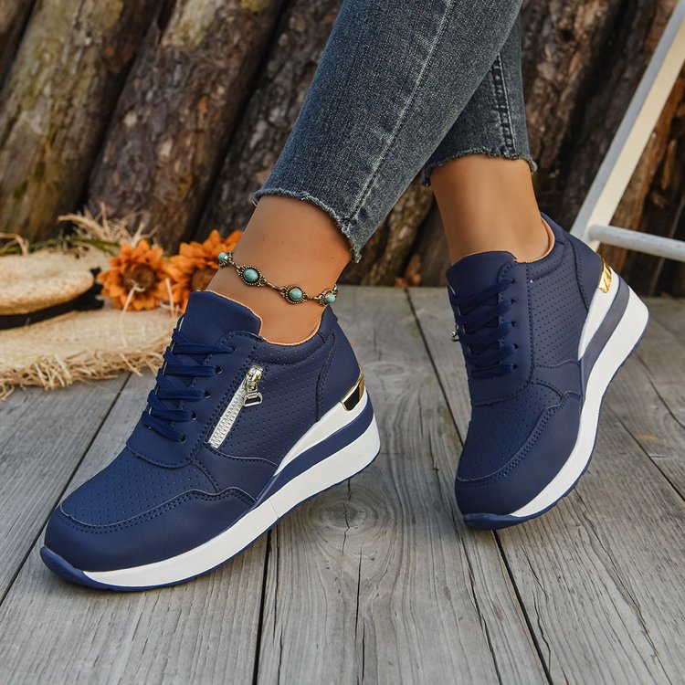Casual, Lightweight Outdoor Athletic Shoes