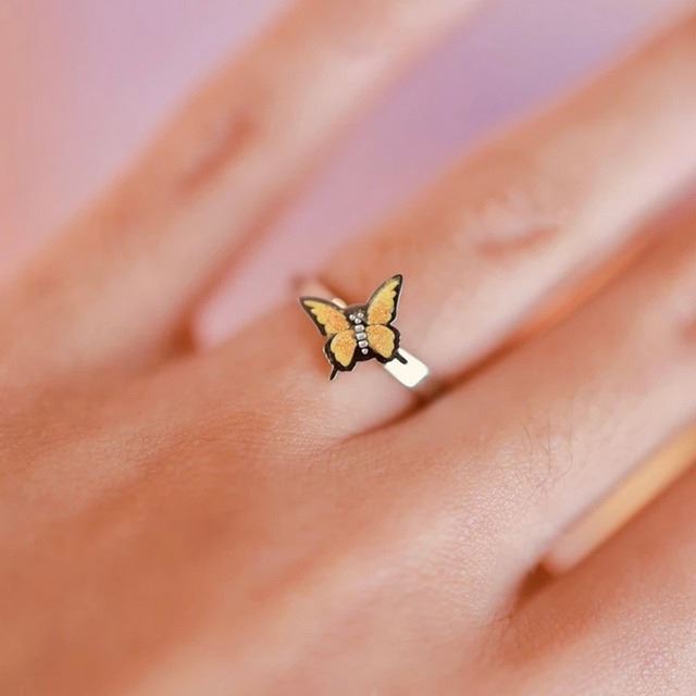 Rotating Finger Spinner Anxiety Ring – Fidget Stress Relief Jewelry for Women