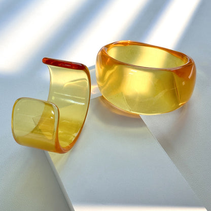 Brown Geometric Resin Open Bracelet for Women – Transparent Minimalist Jewelry