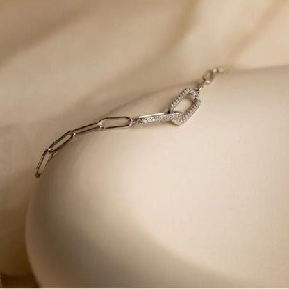 Zircon-Inlaid Copper Infinity Symbol Bracelet for Women – Elegant Jewelry