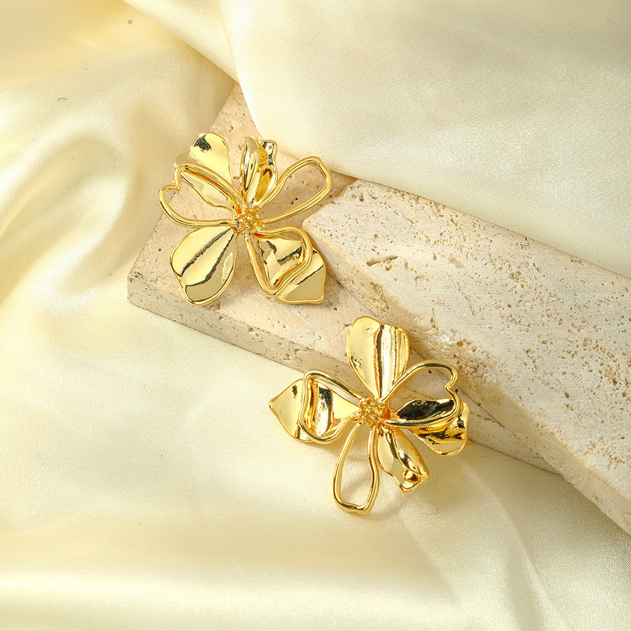 18K Gold-Plated Vintage Flower Earrings for Women – Elegant Jewelry