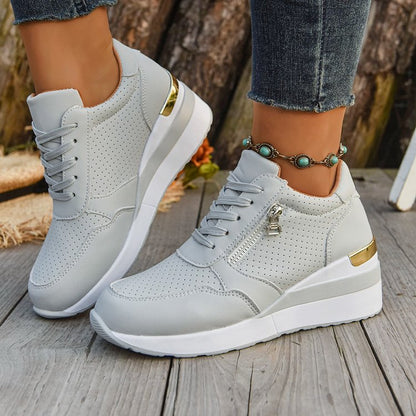 Casual, Lightweight Outdoor Athletic Shoes