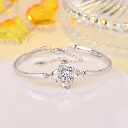 S925 Sterling Silver Four-Leaf Clover Bracelet – Simple & Elegant Lucky Charm Jewelry